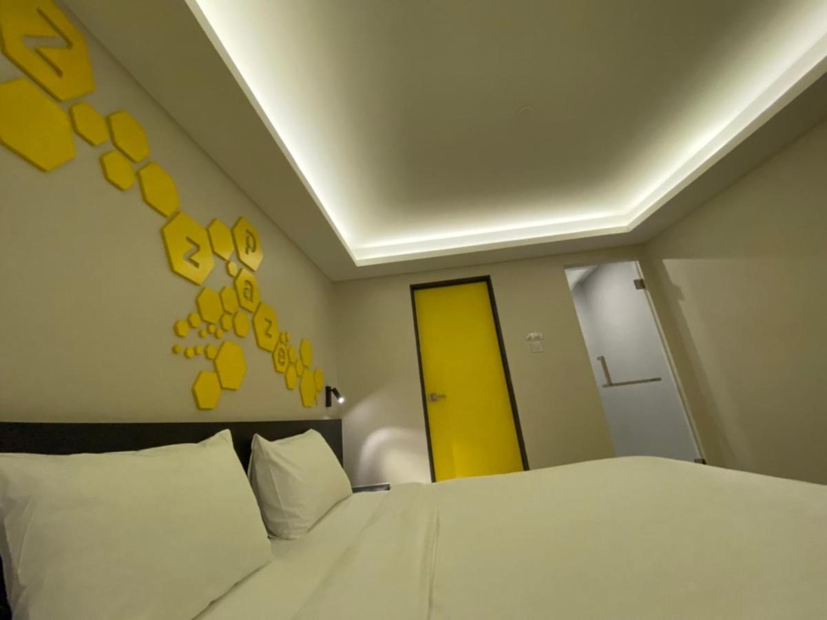 Hotel Z Zpaze Bangkok Exteriör bild